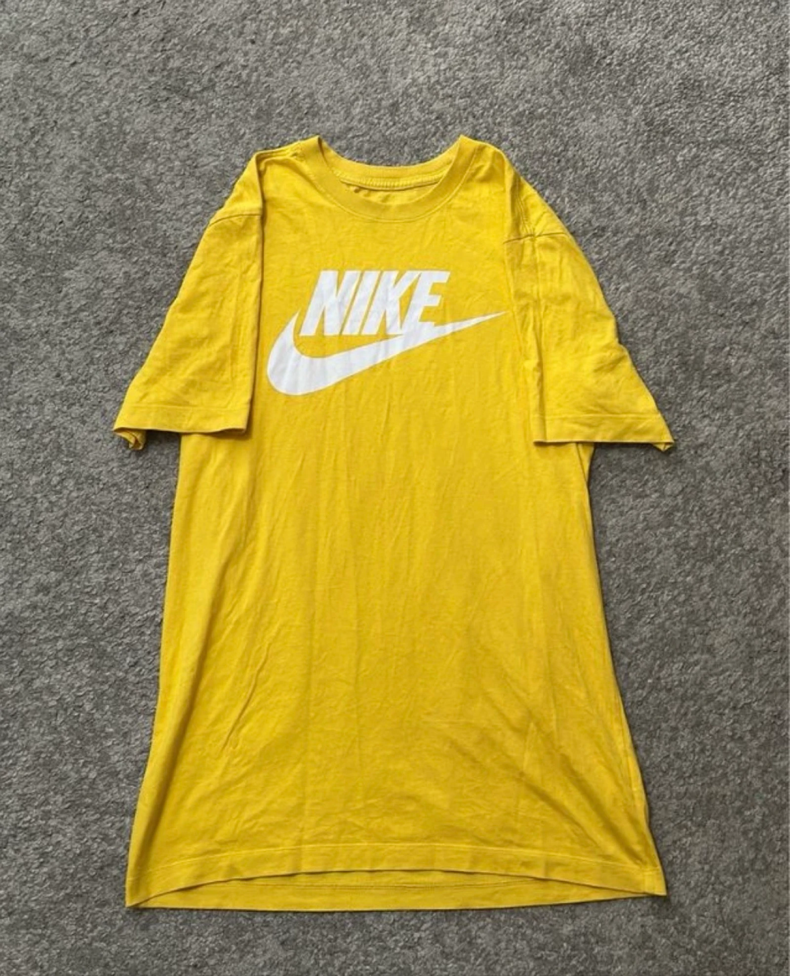 T-shirt Nike Amarela
